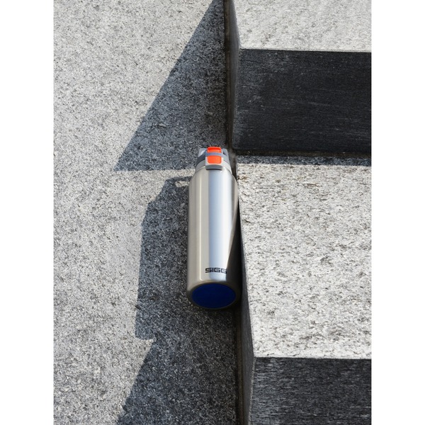 Termovka SIGG Hot Cold One Light Brushed L Enaa