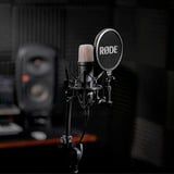 Rode Microphones NT1 Signature +XLR-Kabel+Desktop Studio Arm , Mikrofon schwarz, Bundle