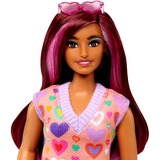 Mattel Barbie Fashionistas-Puppe mit pinkfarbenen Strähnen und Kleid mit Herzaufdruck 