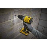 Stanley V20 Akku-Schlagbohrschrauber.(SFMCD715D2K-QW), 18Volt schwarz/gelb, 2x Li-Ion-Akku 2,0Ah, in Koffer