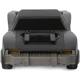 Spin Master "The Batman" Turbo Boost Batmobile mit Wheelie-Funktion, RC schwarz, 1:15