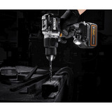 DEWALT Akku-Schlagbohrschrauber DCD85MM2T, 18Volt, im McLaren Design grau/schwarz, 2x Li-Ion XR Akku 4Ah, in T STAK Box