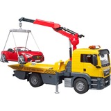 bruder MAN TGS Abschlepp-LKW mit Roadster, Modellfahrzeug gelb/rot
