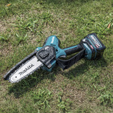 Makita Akku-Astsäge, Kettensäge UC029GZ XGT, 40Volt blau/schwarz, ohne Akku und Ladegerät