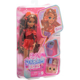 Mattel Barbie Dream Besties Teresa Modepuppe mit Zubehör zum Thema Videospiele 10-teilig