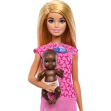 Mattel Barbie Kinderärztin-Puppe mit Baby-Patientenpuppe, Möbeln und Zubehör