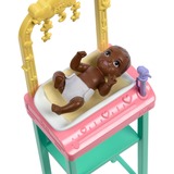 Mattel Barbie Kinderärztin-Puppe mit Baby-Patientenpuppe, Möbeln und Zubehör