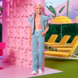 Mattel Barbie The Movie - Ken Puppe im Jeansoutfit und Original Ken Unterwäsche, Spielfigur 