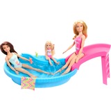 Mattel Barbie Pool mit Puppe mit Pool, Rutsche, Handtuch und Accessoires