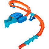 Hot Wheels Track Creator Beschleuniger-Sprung-Schnellstrecke-Set , Rennbahn mit Spielzeugauto und motorisiertem Beschleuniger