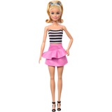 Mattel Barbie Fashionistas-Puppe mit schwarz-weißem Oberteil und pinkem Rock 
