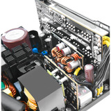 Thermaltake Toughpower TF3 1300W, PC-Netzteil schwarz, 1550 Watt