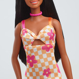 Mattel Barbie Fashionista Puppe im pink-orangenen Karokleid 