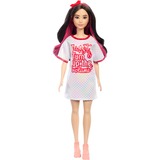 Mattel Barbie Fashionistas-Puppe mit weißem T-Shirt-Kleid 