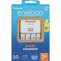 Panasonic Ladegerät eneloop Universal Smart Charger Set weiß, inkl. 4 eneloop Akkus AA