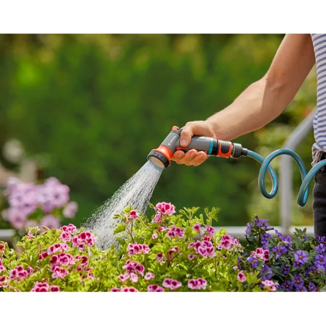 GARDENA Indoor Grundausstattung, Hahnverbinder für Indoor-Wasserhähne, Hahnstück hellgrau/orange, 13mm (1/2") - 19mm (3/4")